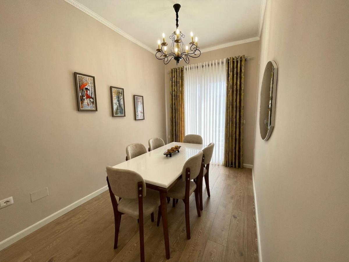 Joni & Joy Center Apartment 培拉特 外观 照片